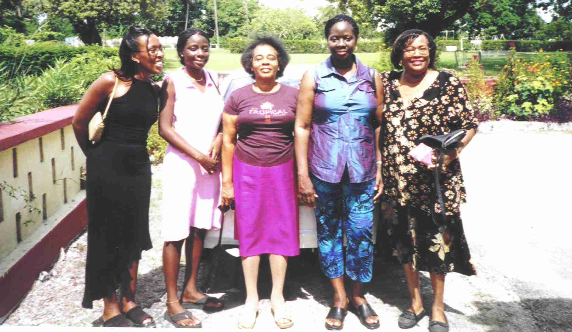 11aunty-yvonne-house-1.jpg